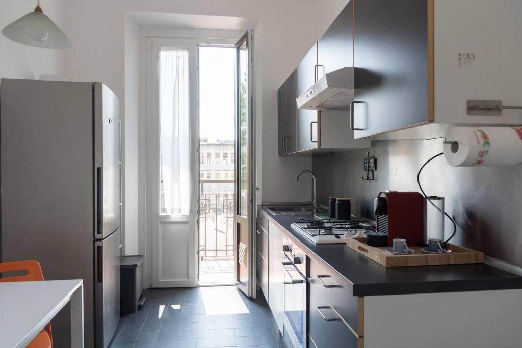 Apartamento Youhosty - Correggio 55 B Milán